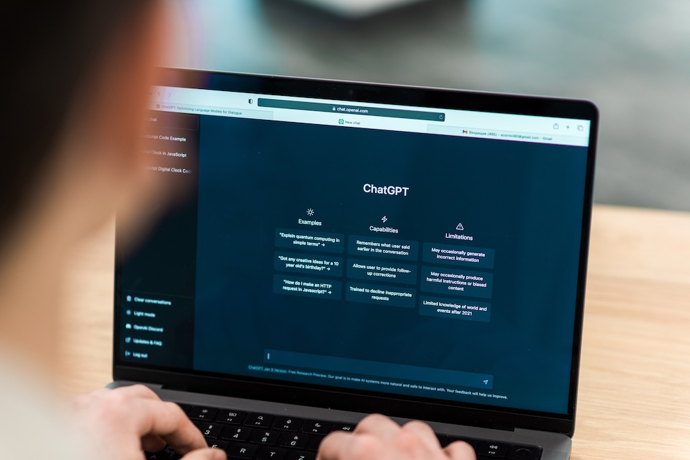 ChatGPT: Your Easy Guide to the New AI App