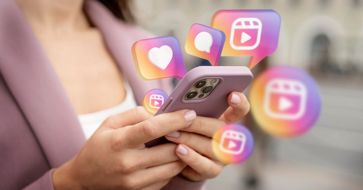 How Algorithms Influence What We See Online